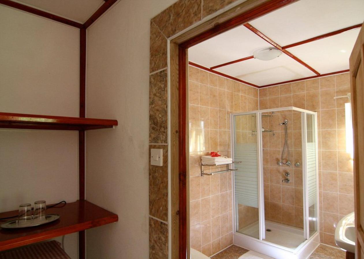 Rising Sun Guesthouse La Digue Habitación foto